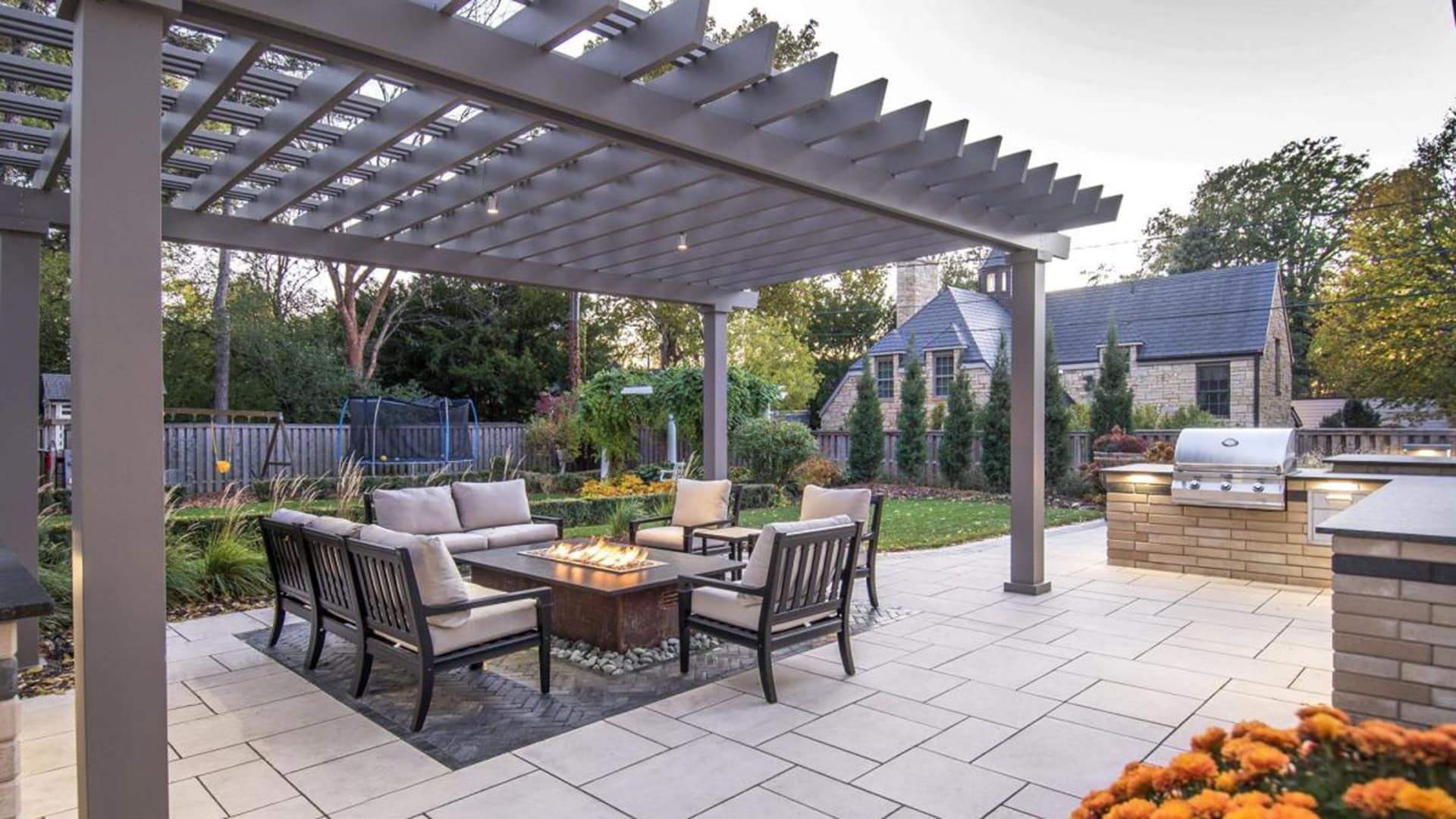 Featured image for “Modern Pergola Ideas Using Aluminum Pergolas and Clean Architectural Lines”